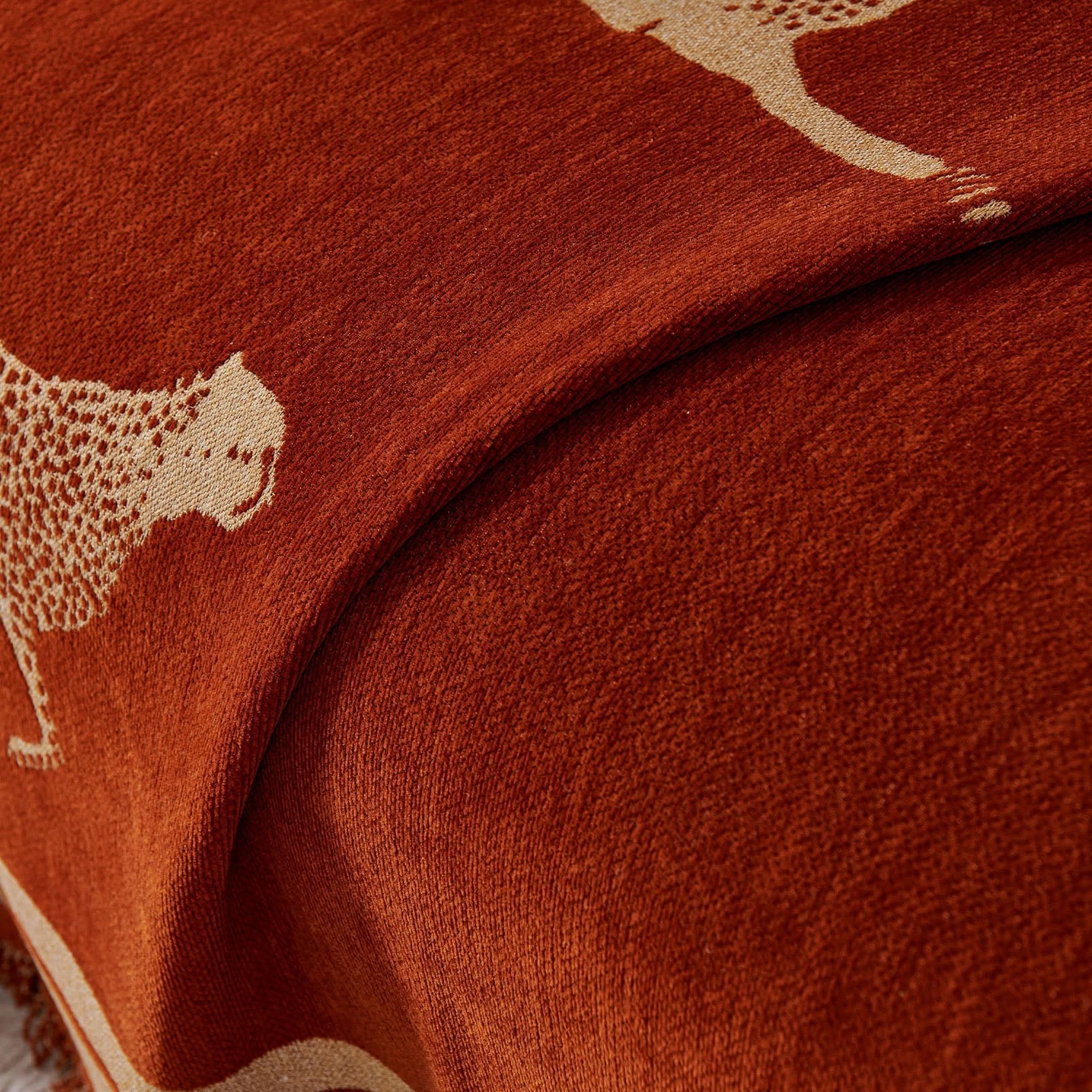 Capa de Sofá Anti Pets SafariLux™ | Design Leopardo Premium | Proteção Total 5 em 1